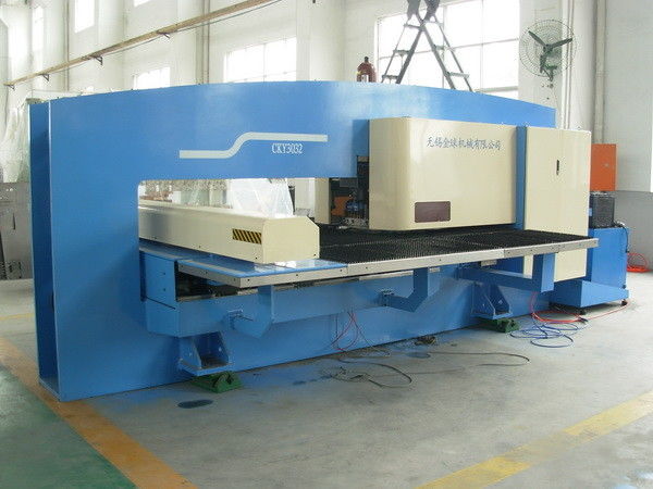 FANUC Sistemi ile Hidrolik CNC Taret Delme Makinesi 60 m / dak