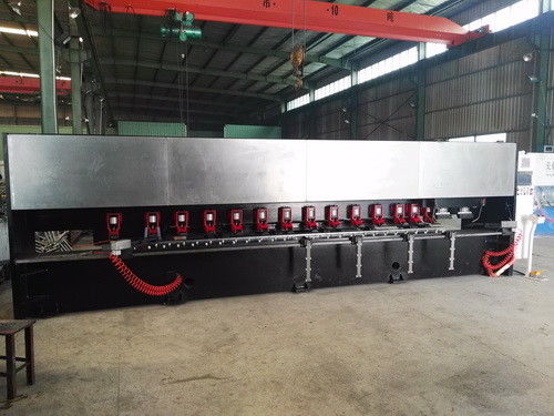 Alüminyum Levha CNC V Kanal Açma Makinesi Çelik Kapı Makinası 4mm Sac Matel Yapma