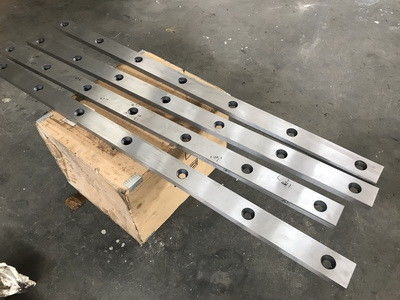 Dört Kenarlı Uzun Yüksek Sertliklı Paslanmaz Çelik Metal Kesme Bıçakları 2000mm