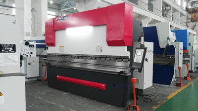 CNC Abkant pres fabrikası 130 Tonluk Metal Sac Şekillendirme İçin Mekanik Pres Makinesi