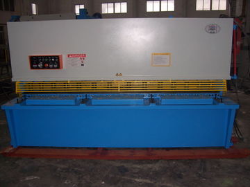 Tam Otomatik Swing Beam Hydraulic Shearing Machine, Beam Stepless olarak ayarlanmıştır.