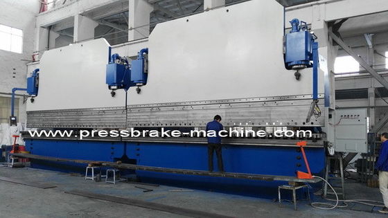 satın al 650 Ton Senkro Yarı Otomatik Direk Kutup CNC Tandem Abkant Pres Üreticisi online manufacture