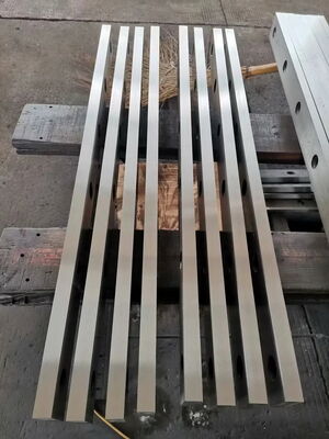 satın almak 0,05 mm Doğrusallığa, Kanallı Havşaya ve Aşınmaya Dayanıklı Kesici Bıçaklara Sahip Hassas Metal Makas Bıçakları online manufacture