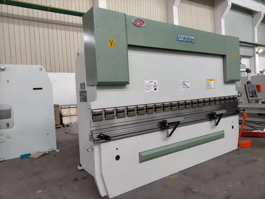 satın al 125T Güçlü CNC Hidrolik Baskı Frenleri WE67K125/3200 Metal Üretimi İçin online manufacture