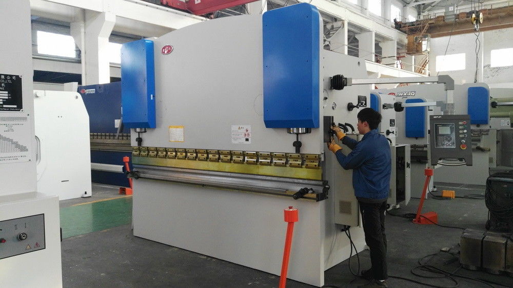 Verimli Performans Metal Pres Freni 1250mm Genişliği