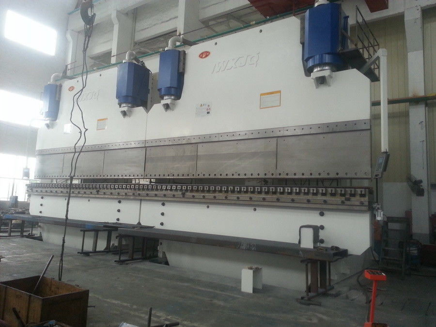 Otomatik 1300T CNC Tandem Hidrolik Baskı Fren 415V/50Hz Eğme Uzunluğu 20 Metre