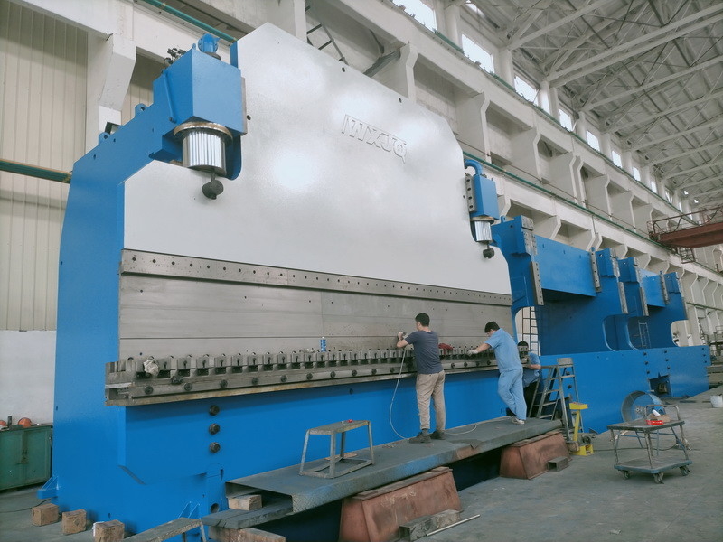 5000KN CNC Hidrolik Pres Fren CE Sertifikası Hidrolik Güçlü Pres Makinesi