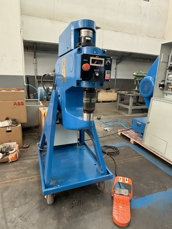 Elektrikli Kraftfomer 350 Yaprak şekillendirme makinesi Güç Çekici küçültme makinesini kaldırıcı