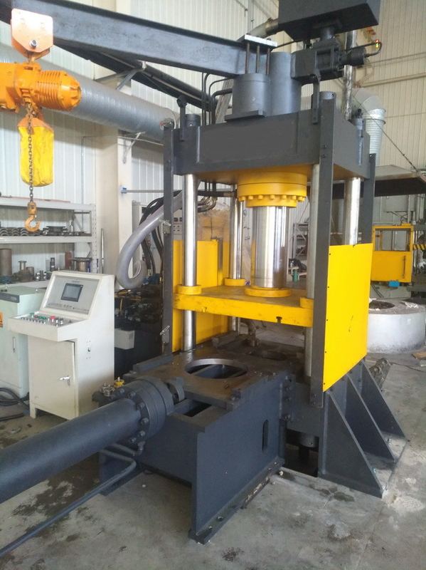 KJY200T Dikey Motorlu Rotor Pres Döküm Pres Makinesi 2000KN Kalıp Sıkma Kuvveti